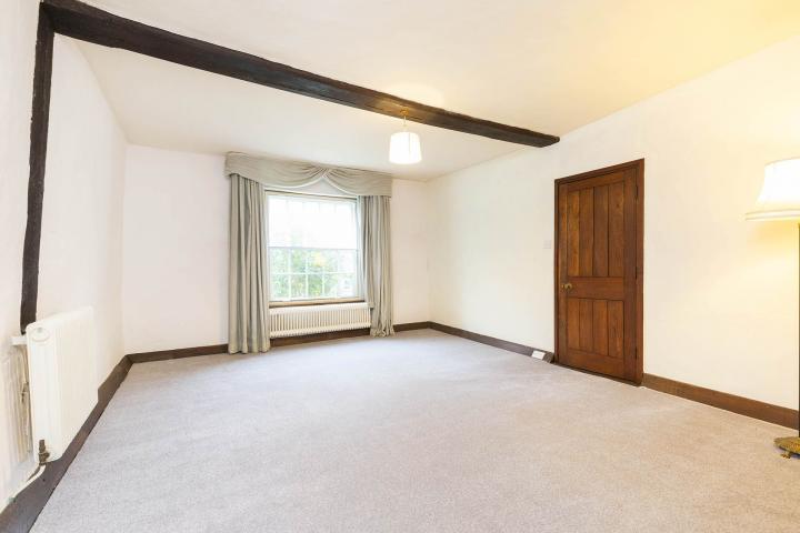 Unique Detached House Totteridge Common, Totteridge